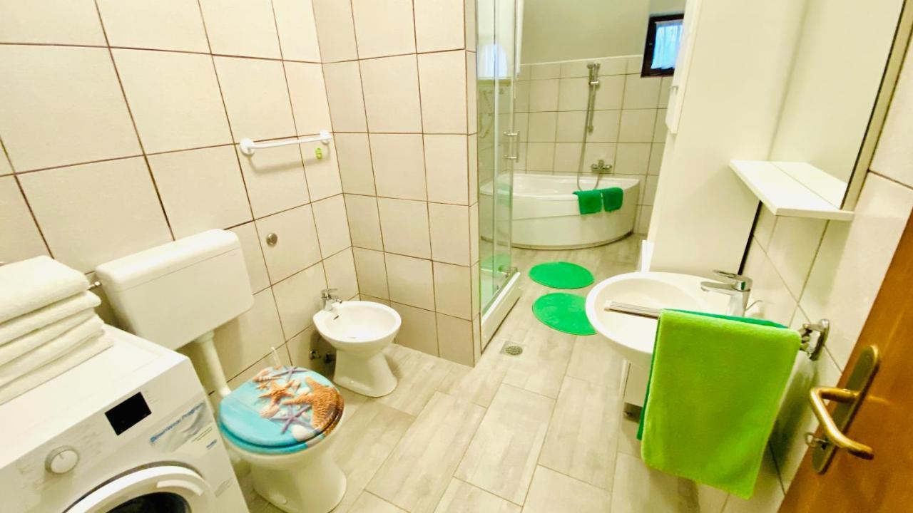 Bilini Garden Apartment Pula Luaran gambar