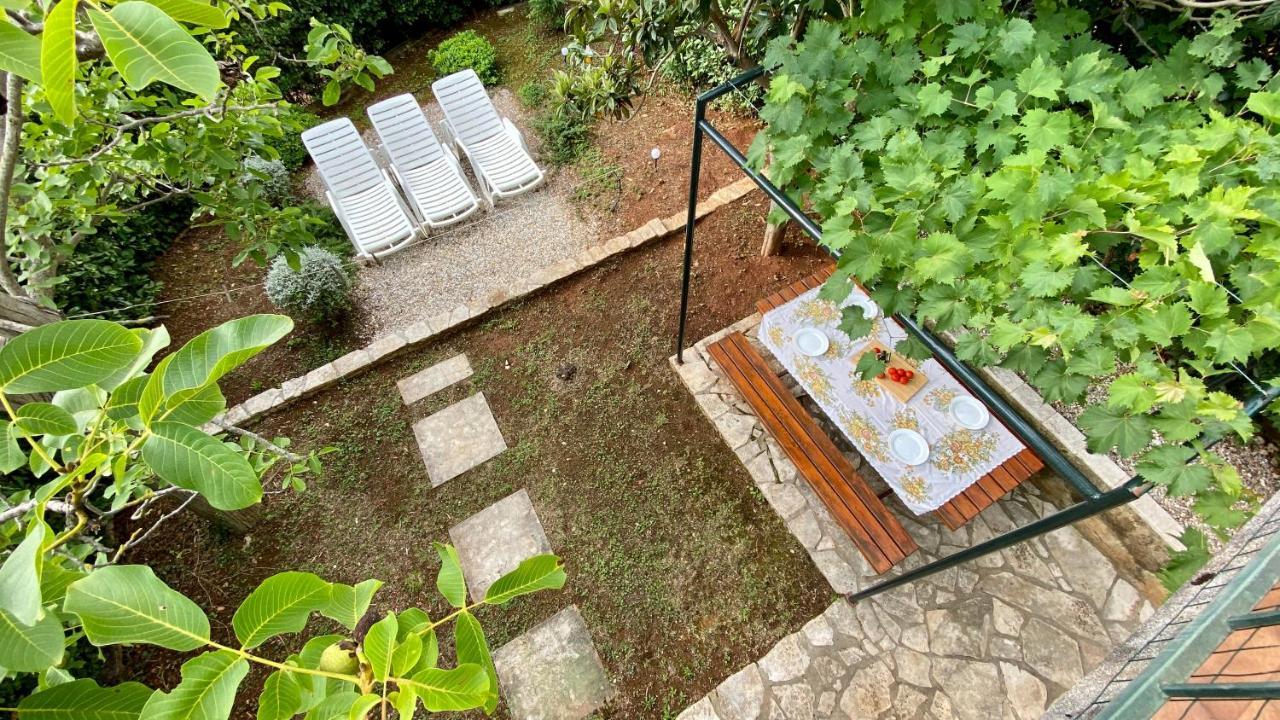 Bilini Garden Apartment Pula Luaran gambar